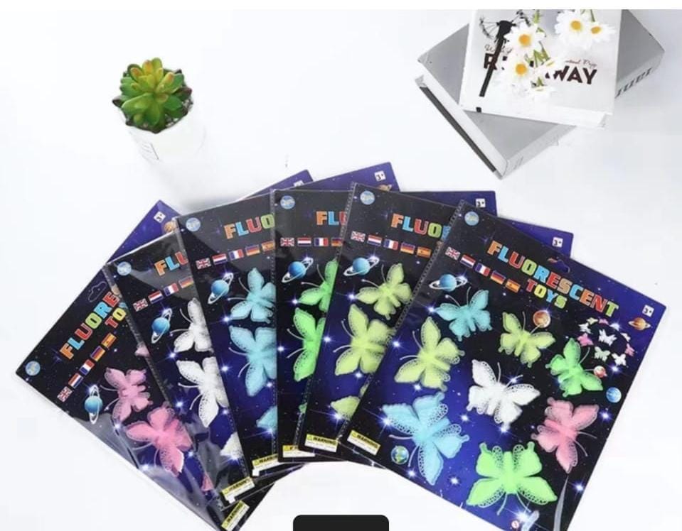 COLOURFUL GLOW IN THE DARK STICKERSLuminous wall stickers design.
Can absorb light and glow in the darkness.
Cute star shape and glowing in the night.
Perfect decoration for kids bedroom.
When you get