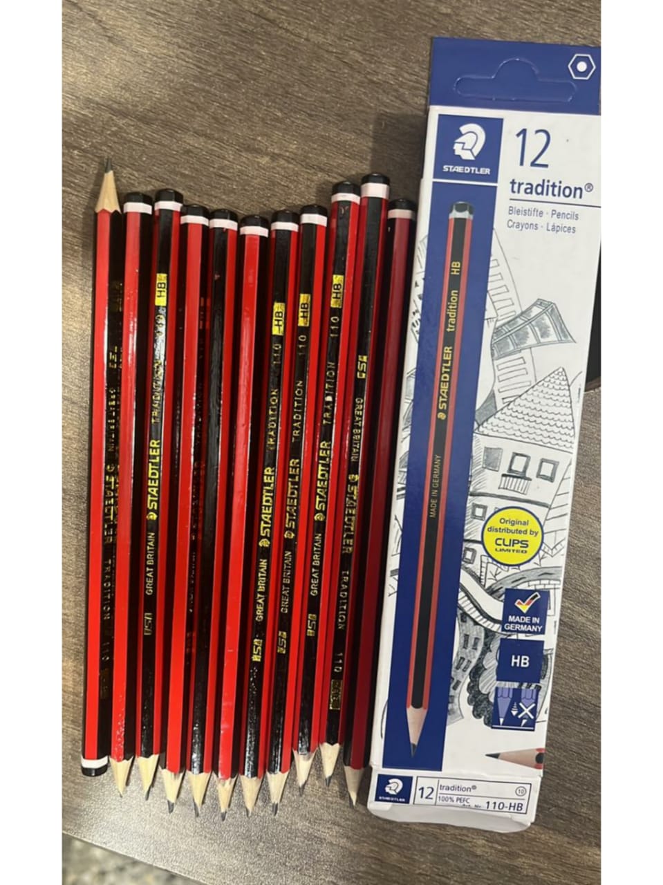 😍😍 NEW LISTING ON SALE 🥳🥳 Kids Staedler tradition HB pencils 12 pcs pack. Has the best writing capability with a clear display. Easy to Sharpen and erase. Long lasting and doesn't break easily