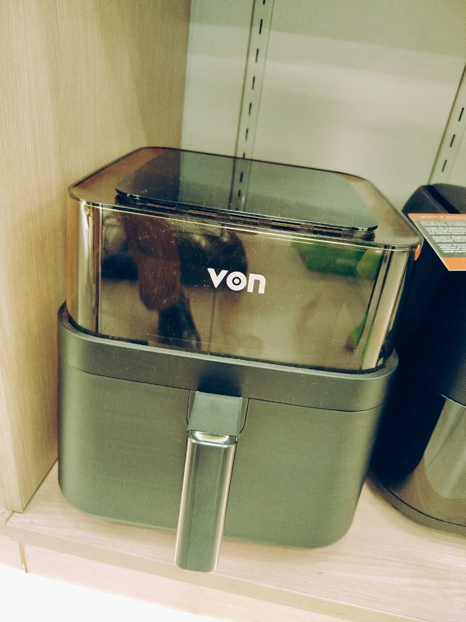 🔥 Von 5L Digital Air Fryer – Big Flavor, Zero Guilt!



Fry smarter, not harder with the Von 6.5L Digital Air Fryer – the perfect mix of style, size, and smart cooking.



🍟 Spacious 6.5L Capacity