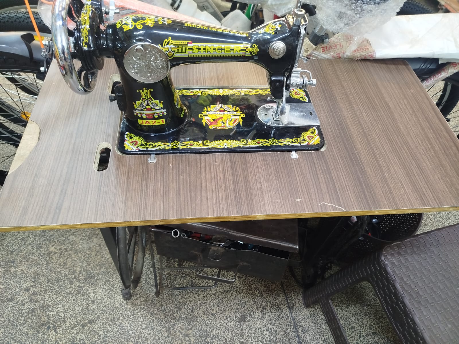 Butterfly JA2-1 Household Sewing Machine (With Table)
The Butterfly JA2-1 sewing machine is a reliable and durable household sewing machine, ideal for home tailoring and everyday sewing needs. Built w