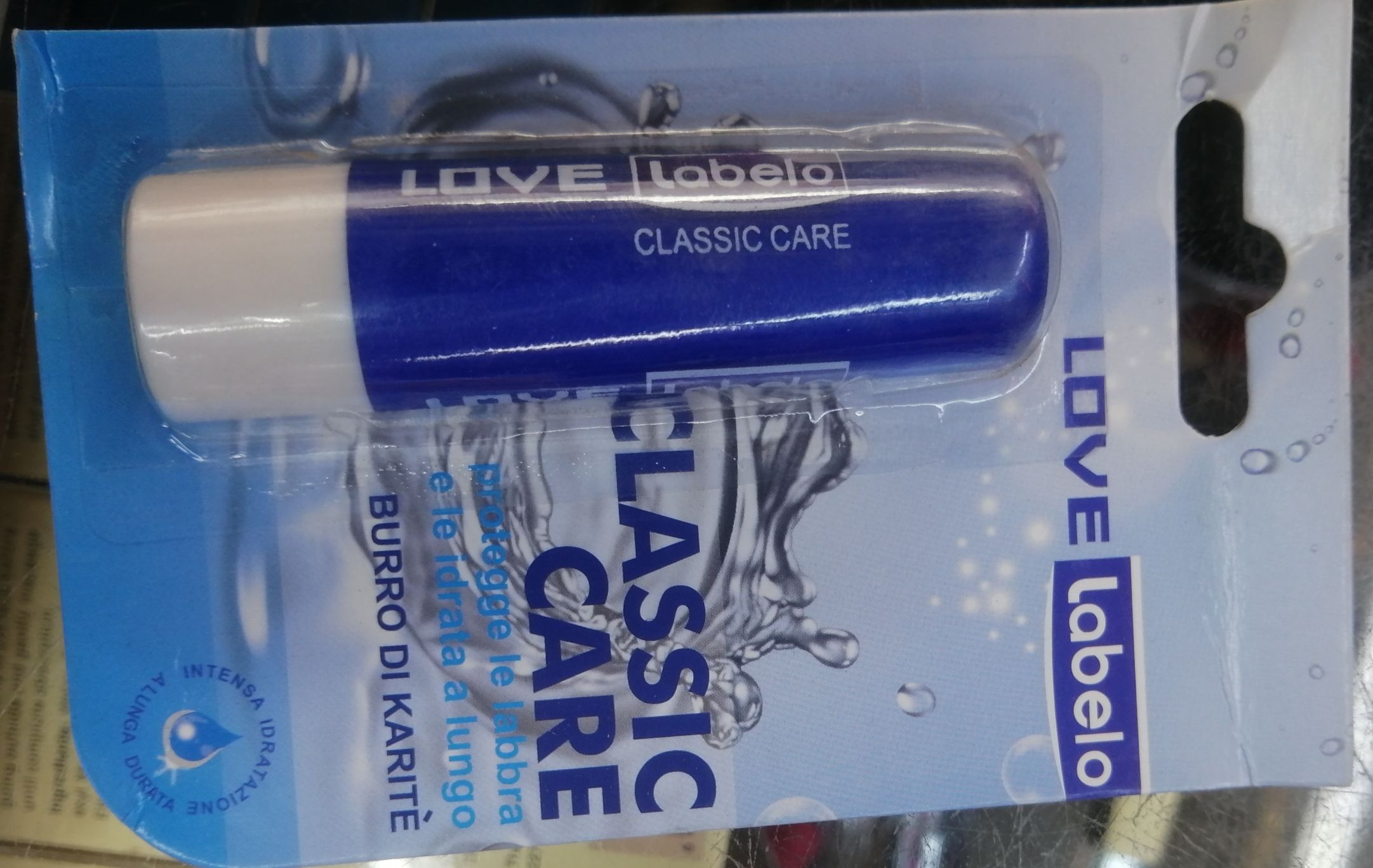 Love Labelo  Lip Balm Classic Care Lip Protectant / Sunscreen. It soothes, heals & protects. Trusted relief for dry, chapped lips Love Labelo Lip Balm Strawberry