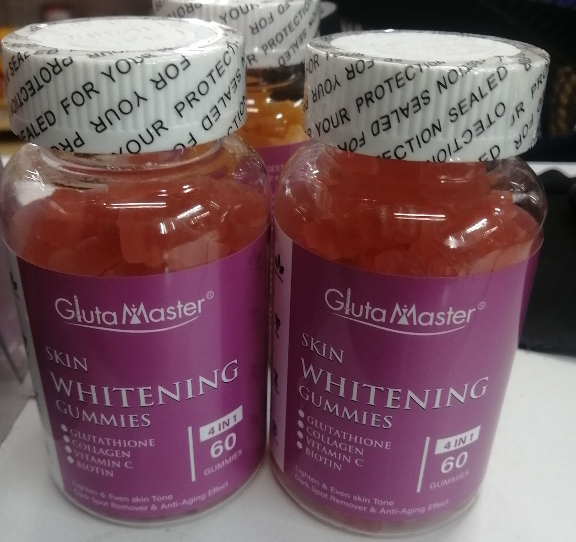 GlutaMaster SKIN WHITENING GUMMIES With Glutathione, Collagen & Biotin For Hydrated Youthful Skin Glow and Spots Fading Anti-aging Gummies.New
