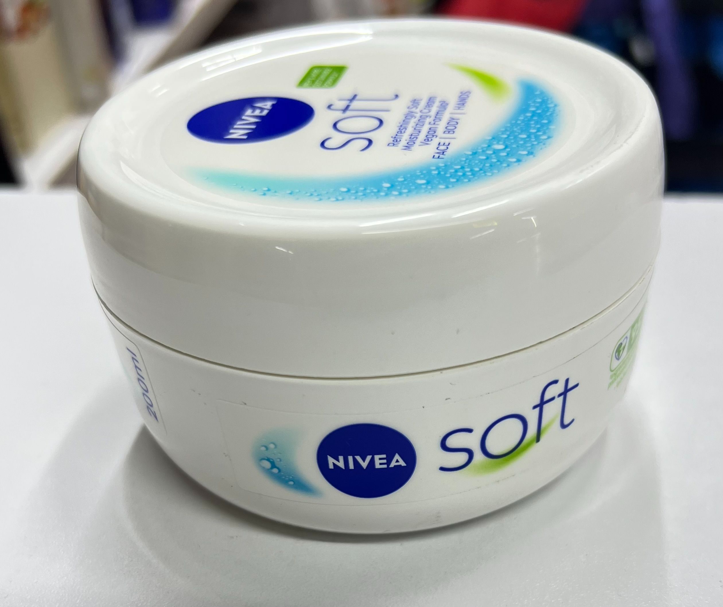 NIVEA Soft Moisturizing Cream - 200ml Soft Moisturizing Creams For Face, Hands & Body