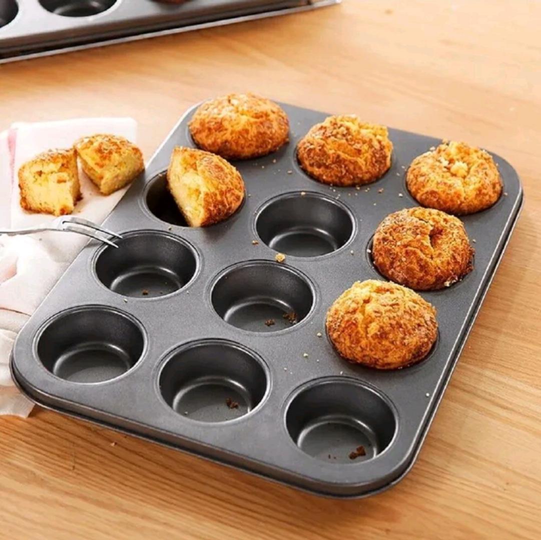 Best Quality 12 Holes Cup Cake Baking Tins for home cup cake makings,
