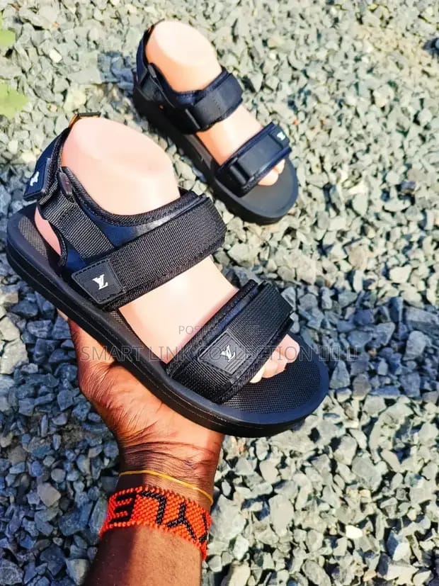 New Arrival Quality Sandals Men's Summer Slides Anti Slip Sole LV Sandals and Slippers Men's Sandals Adult Beach Open Shoes Non-slip Open-toe Sandals