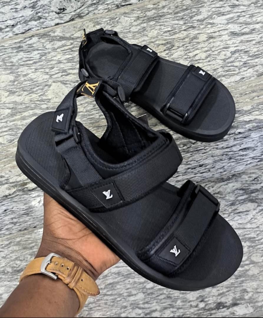 New Arrival Quality Sandals Men's Summer Slides Anti Slip Sole LV Sandals and Slippers Men's Sandals Adult Beach Open Shoes Non-slip Open-toe Sandals