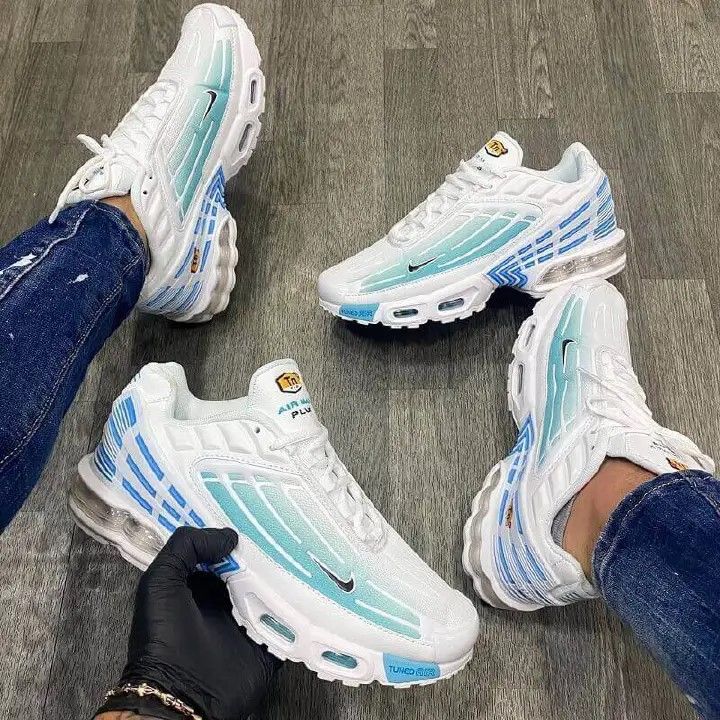OFFER!! Latest TN TUNED PLUS Airmax fashion shoes breathable Unisex Men and Womens sneakers
