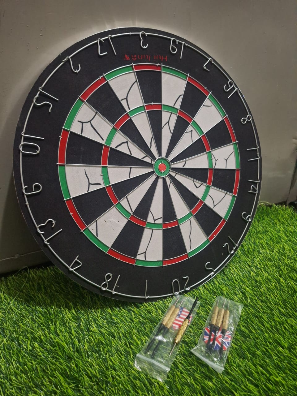 Professional Dart Board Set with 6pcs Free Darts-18 inch.