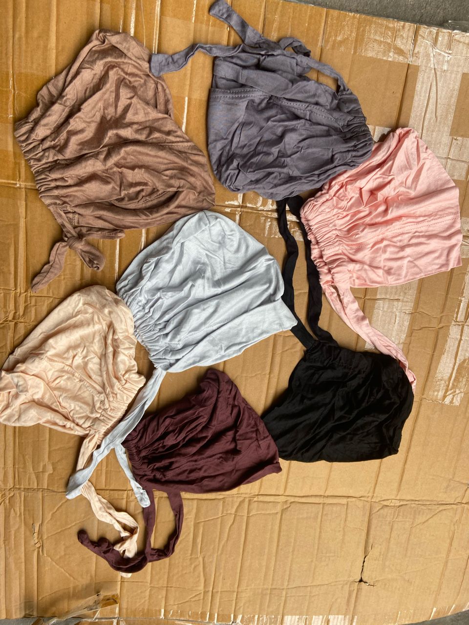Under Hijab Head Cap Muslim Under Scarf Hijab Cap Solid Color Women Under Scarf Hat Hijab Cap Stretchy Sleeping Cap.Material:Modal Cotton.Very comfortable, soft, stretchy and easy-to-wear.Breathable,