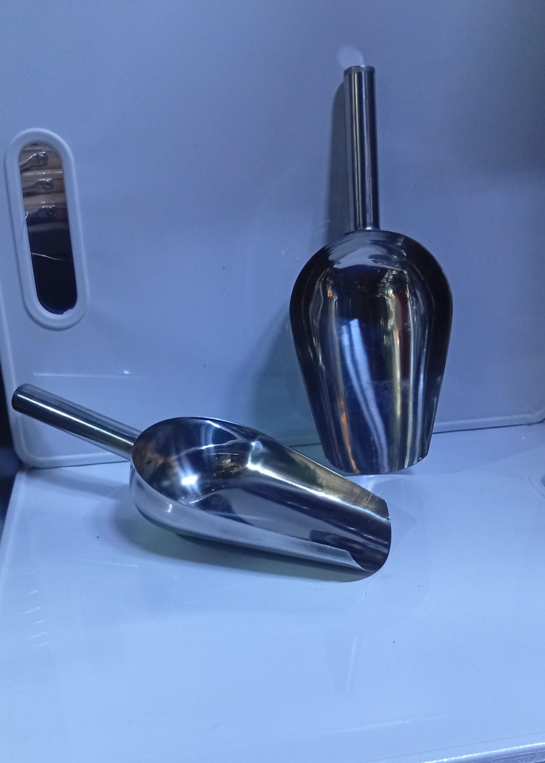 Scoop spoon quick and convenient scooping avoid spill