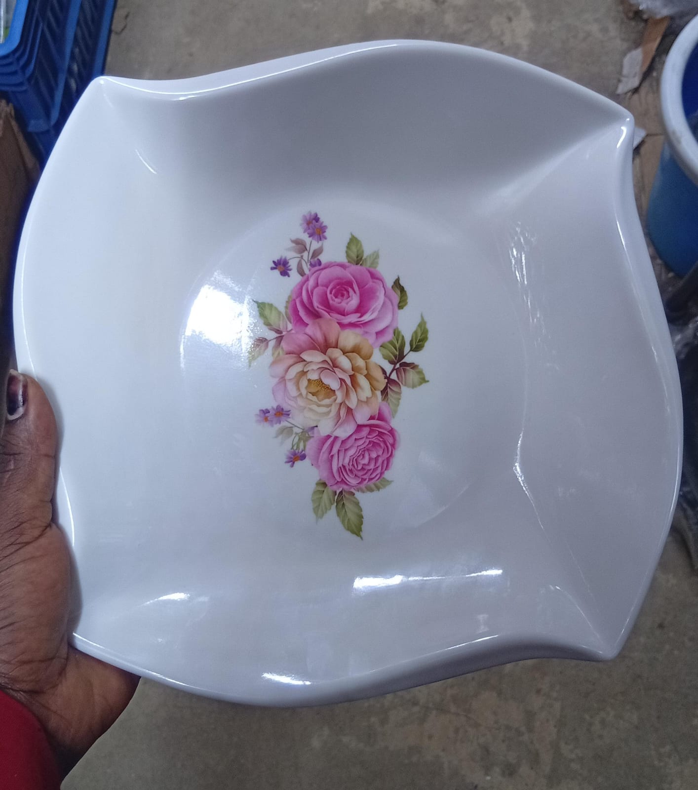 Diya square plates 🍽️ 

   The modern kitchen needs the right kitchen utensils and appliances to create an inviting atmosphere. We brings you this perfect dinner plate with a premium quality for your