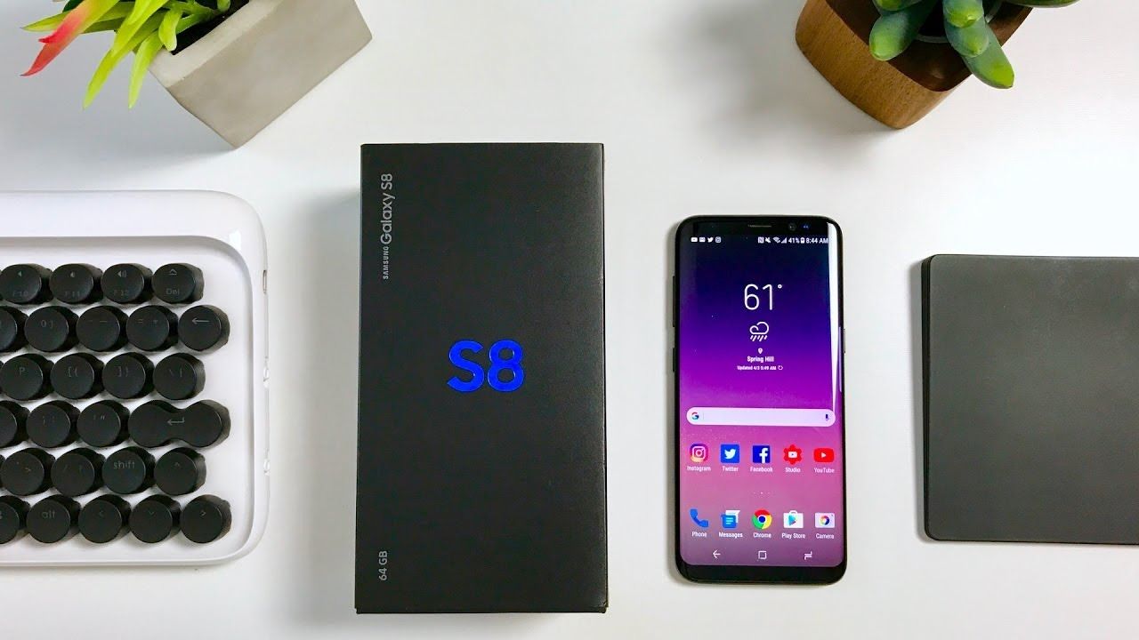 SAMSUNG GALAXY S8 64GB ROM 4GB RAM DISPLAY 5.80 INCHES REAR CAMERA 12.0MP FRONT CAMERA 8.0MP 90HZ CURVED AMOLED DISPLAY Qualcomm MSM8998 Snapdragon Unlock 4G LTE