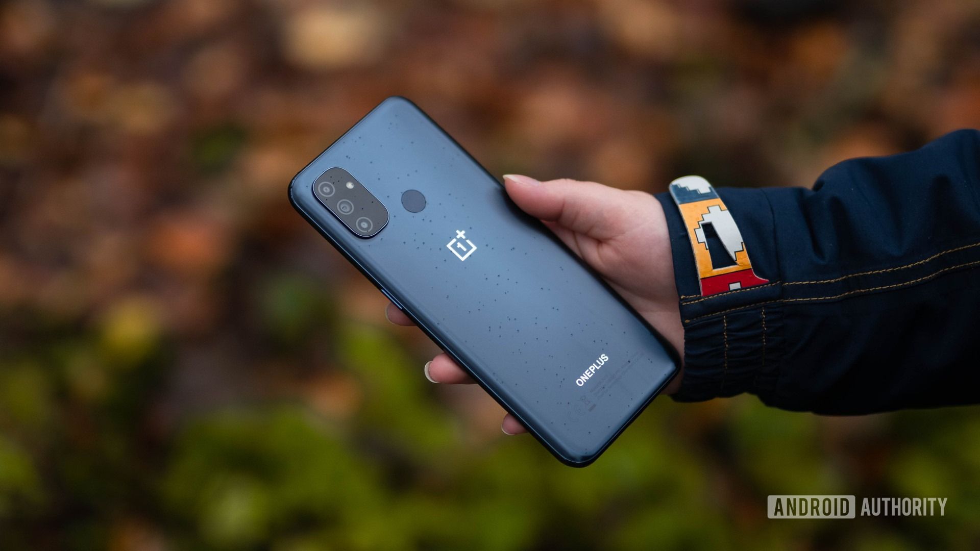 REFURBISHED ONEPLUS N100 4GB RAM 64GB ROM DISPLAY  6.52 INCHES REAR CAMERA 13MP + 2MP + 2MP FRONT CAMERA  8MP  BATTERY CAPACITY 5000Mah BLUE