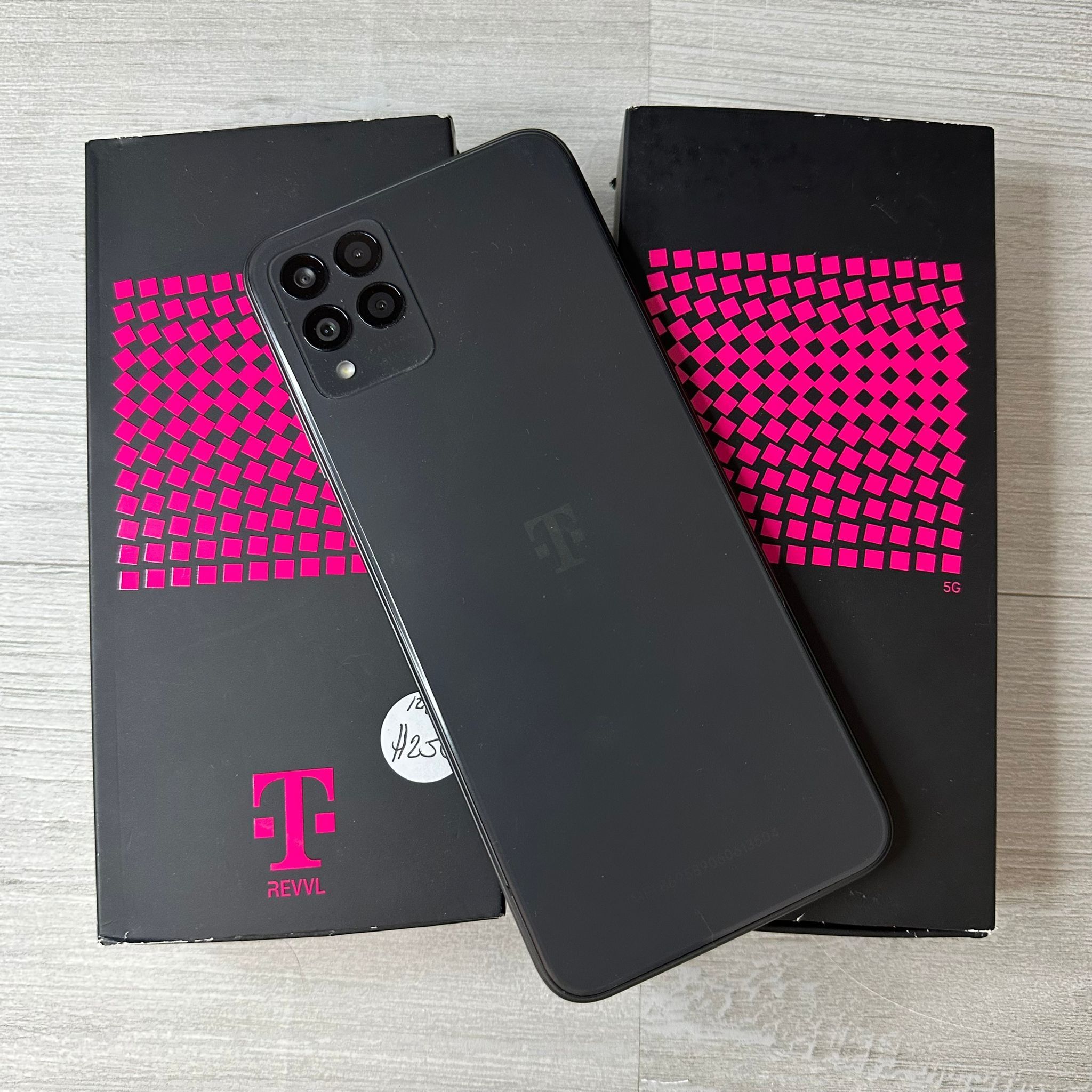 REFURBISHED  TCL 6PRO 128GB ROM 6GB RAM DISPLAY  6.82 INCHES  REAR CAMERA 50MP+5MP+2MP+2MP FRONT CAMERA 16MP  BATTERY CAPACITY 5000Mah  BLACK
