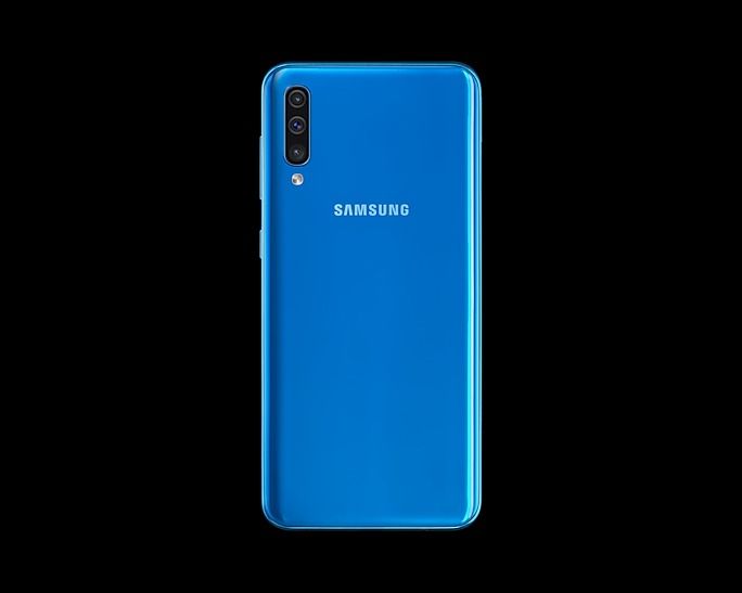 SAMSUNG A50 128GB ROM 6GB RAM DISPLAY 6.4 INCHES REAR CAMERA 25MP + 5MP + 8MP FRONT CAMERA 25MP ANDROID PIE BATTERY CAPACITY 4000Mah