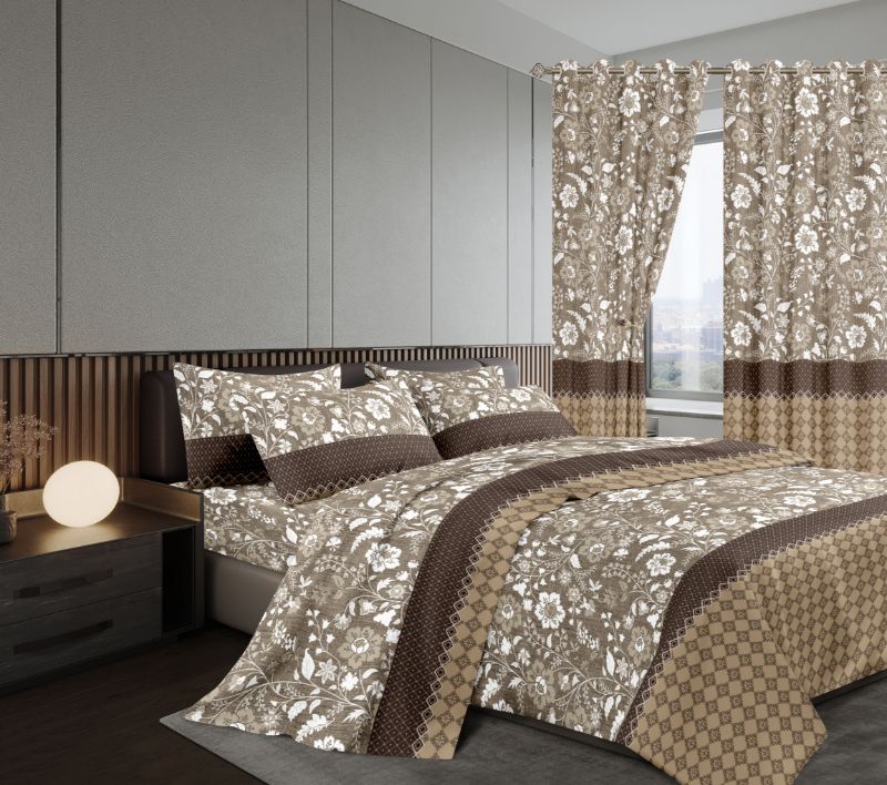 Warm Woolen Duvet With matching Curtains With  ▪️2 bedsheet( 1fitted & 1flat)    ▪️2 pillow cases.     ▪️2pcs Curtains Measuring, 2.5m height & 1.5m width. Size  6*7