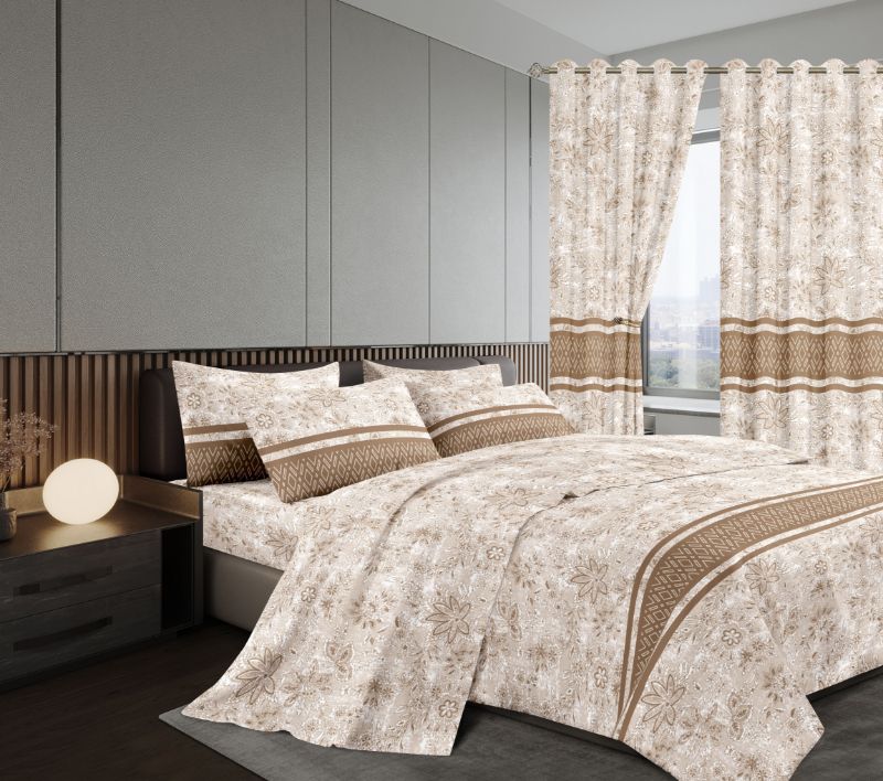 Warm Woolen Duvet With matching Curtains With  ▪️2 bedsheet( 1fitted & 1flat)    ▪️2 pillow cases.     ▪️2pcs Curtains Measuring, 2.5m height & 1.5m width. Size  6*7