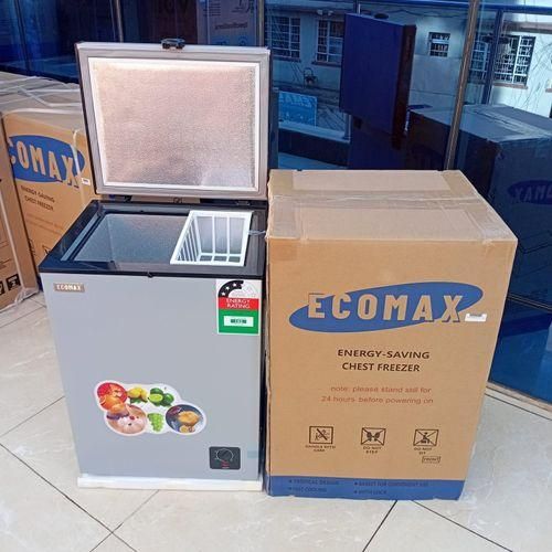 ECOMAX 109 LITRES DEEP FREEZER - Ensures consistent and precise temperature control for maximum freshness,Built with high-quality materials for long-lasting reliability in commercial environments.