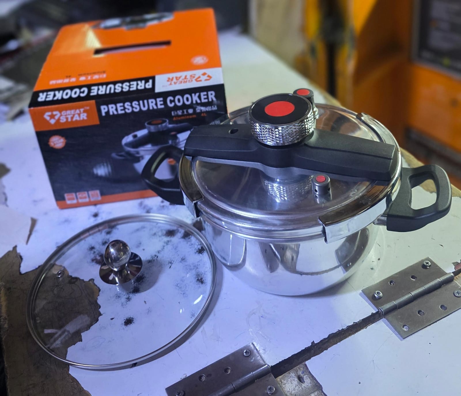 NEW INN🎇GREAT STAR 
heavy non' explosive aluminium pressure cooker
 2 in 1 with a glass lid 🦋Our stainless steel pressure cooker may also be washed in an automatic dishwasher. When washing in a dish