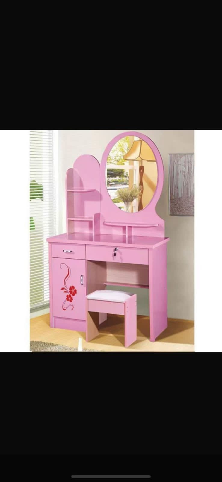 PRICE DROPPED🎀executive Dressing table📍📍100% , high quality and durable
1/12 Dollhouse miniature bedroom furniture dressing table(with openable drawer) and stool set
Vivid design with excellent wor