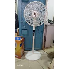 🍊✔️Euroken Remote Controlled URK 16" Modern Standing Quiet Fan White Color with Steady Base and Remote Control🍊🧏‍♀️