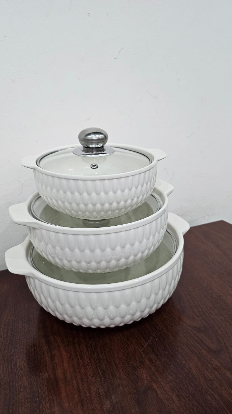 🥀✨New and unique patterns alert💫🎯3 PCS CERAMIC SOUP BOWLS/POTS.High quality 3in1 ceramic Soup Pots ,Capacity: 3Litres,2Litres& 1litre White color