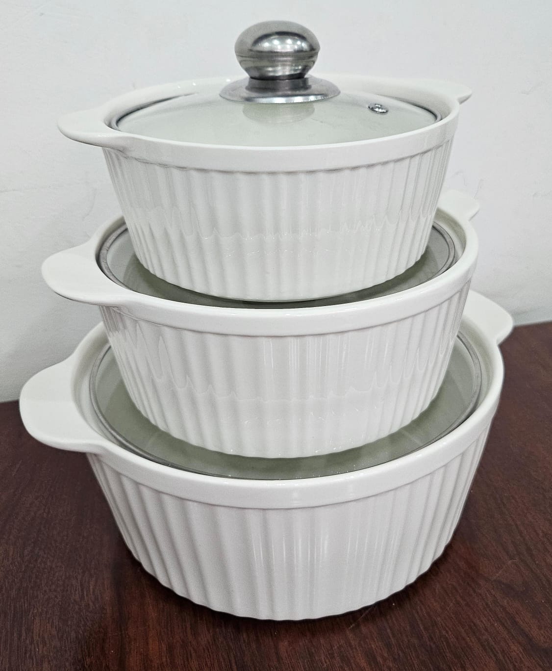 🥀✨New and unique patterns alert💫🎯3 PCS CERAMIC SOUP BOWLS/POTS.High quality 3in1 ceramic Soup Pots ,Capacity: 3Litres,2Litres& 1litre White color
