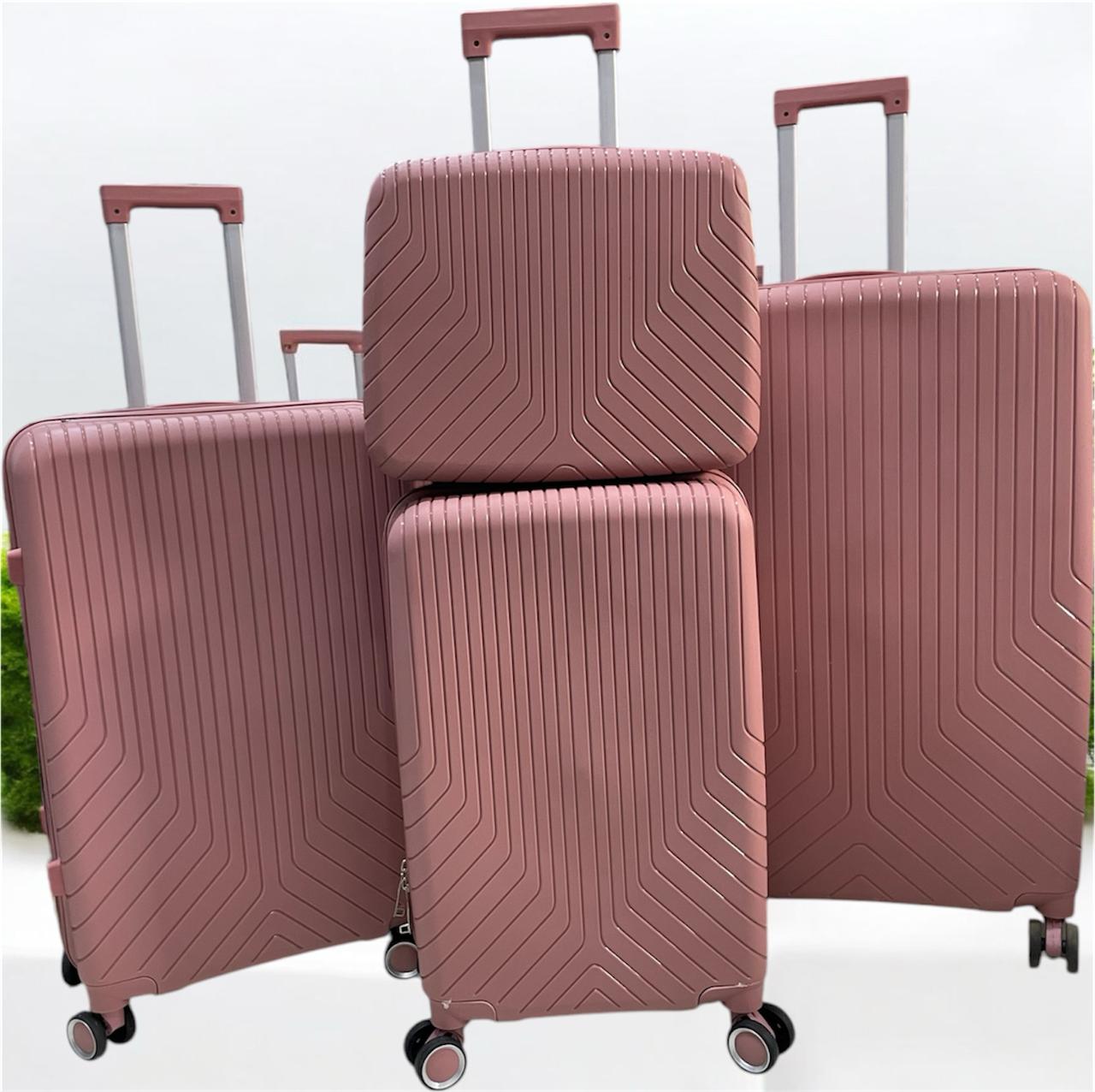 🍊🍊4 IN 1 UNBREAKBLE LAXURIOUS RUBBER SUITCASE BRIEFCASE TRAVEL BAG✨️Made of high-quality materials 
Sleek and stylish design
4-in-1 design 
Hard outer shell
