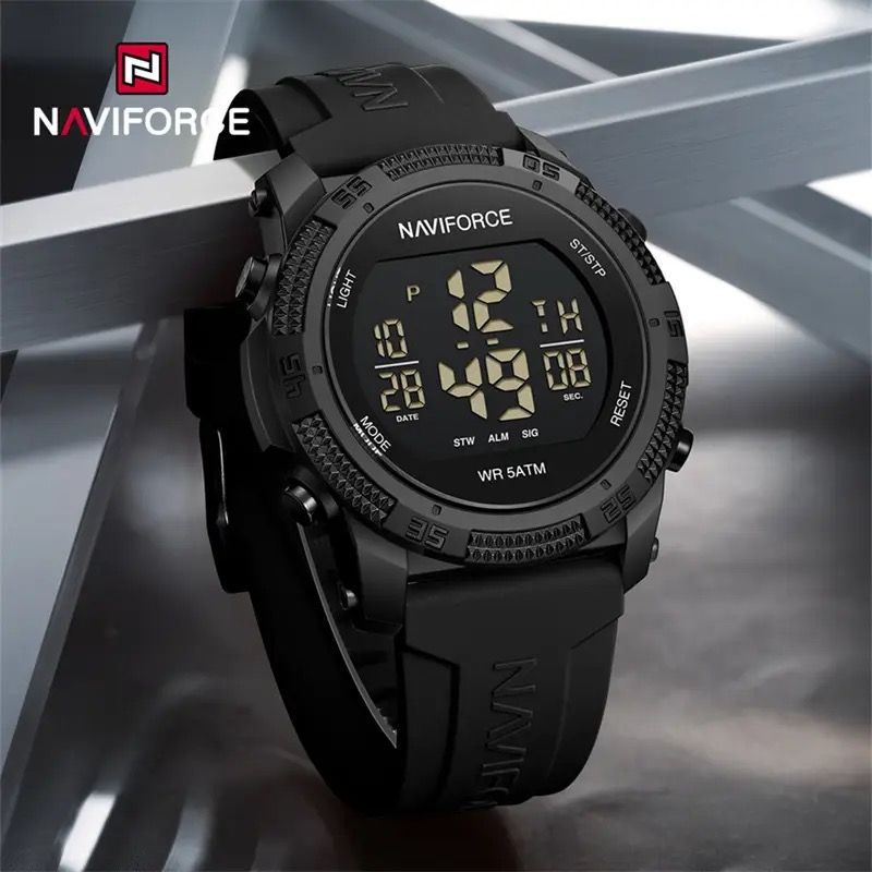 Naviforce Men's Digital 50M Waterproof classic wrist watch