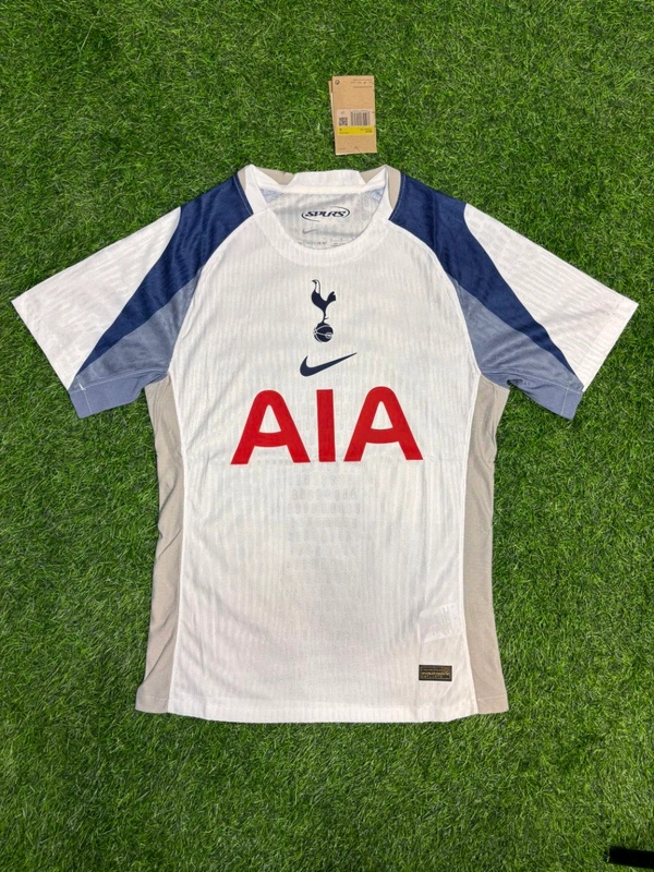 Tottenham Home Kit Player Version 25/26
