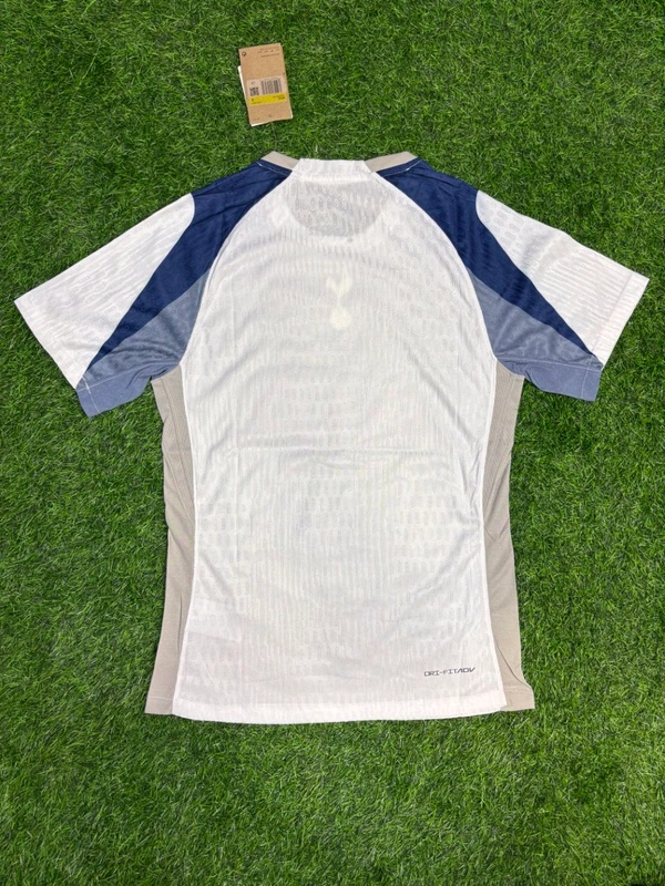 Tottenham Home Kit Player Version 25/26