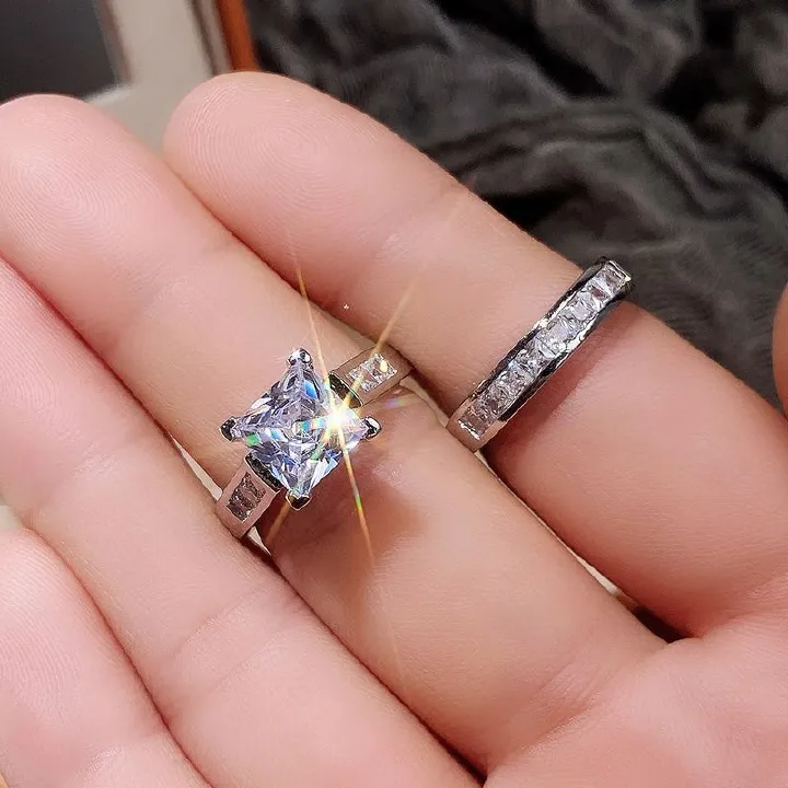 Couple Ring 2PCS 925 Sterling Silver Bridal Suit Gold Square Ring Round Cut Cubic Zirconia Promise Rings Classical Eternity Engagement Wedding Band Ring Set for Women