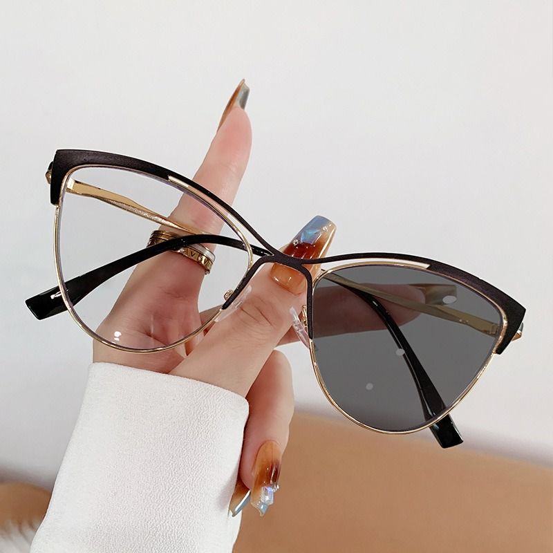 Vintage Cat Eye Women Hollow Out Sunglasses Pink Sun Glasses Metal Frame Mirror Lens Eyewear
