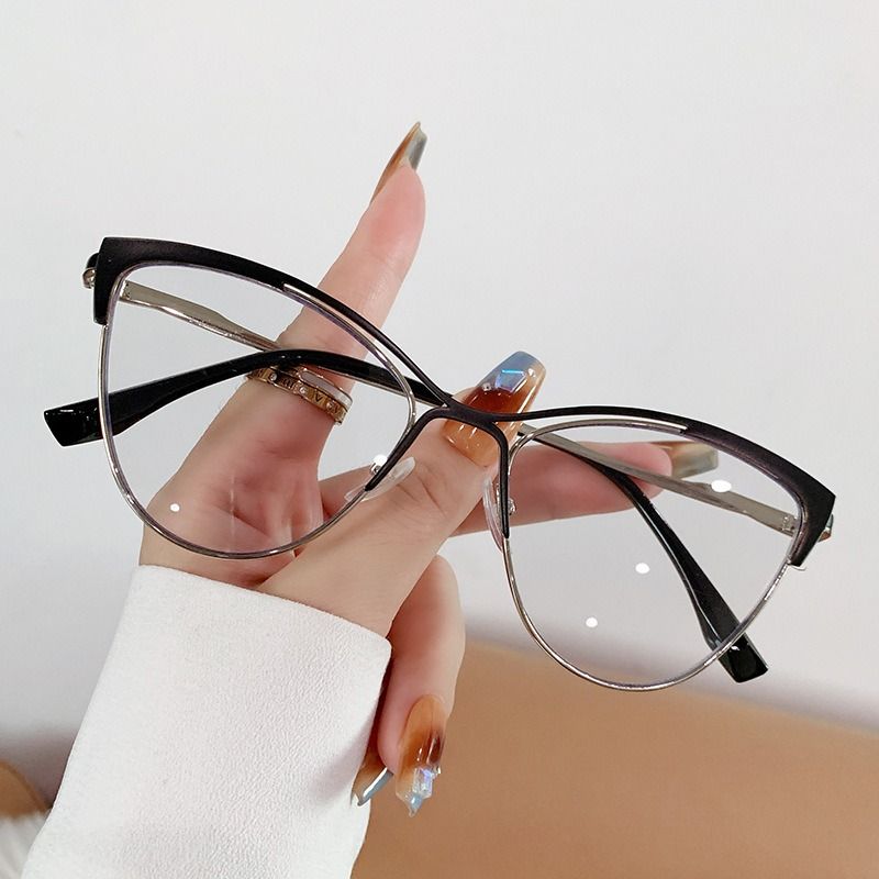 Vintage Cat Eye Women Hollow Out Sunglasses Pink Sun Glasses Metal Frame Mirror Lens Eyewear