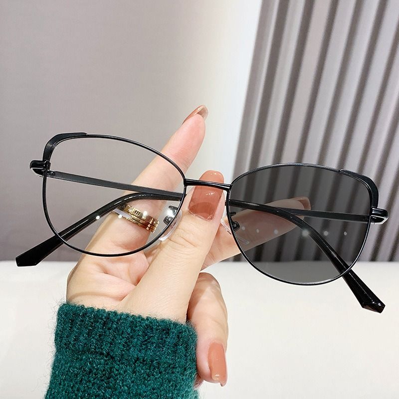 Women's Metal Cat Eye Photochromic Glasses Pink & Blue Anti-Blue Light for Reading Photographic Gray Antireflective Blue Lens