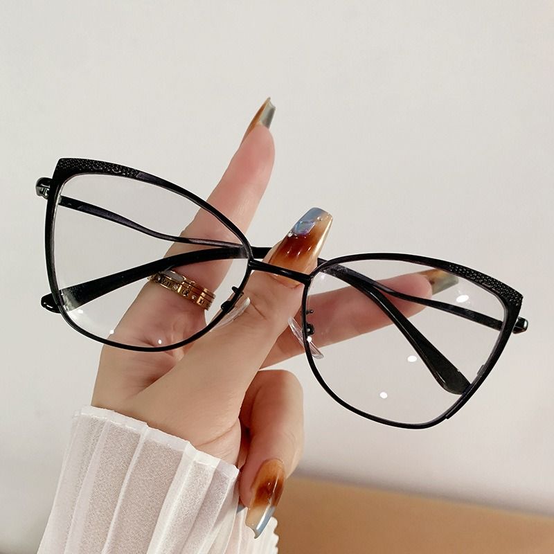 2025 Fashion Anti Blue Light Eyewear Photogray Sunglasses Metal Cat Eye Glasses Photochromic Eyeglasses Sunglasses Blue Light