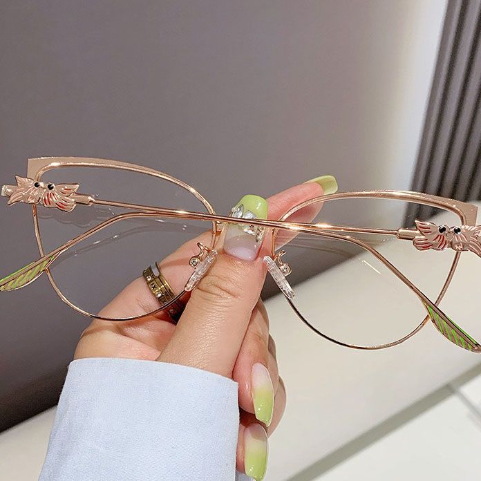 2025 New Model Fashion Cat Eye Photochromic Spectacle Frame Glasses Women Anti Blue Light Blocking Eye Glasses Frame