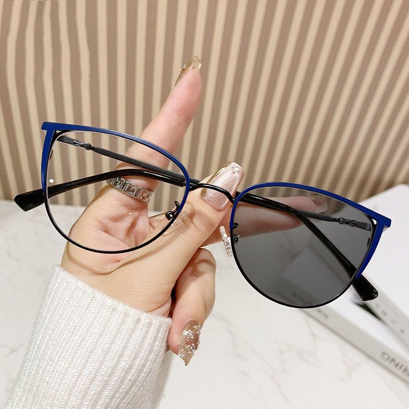 Large Frame Computer Eye Photochromic Eyeglasses Metal Optical Frame Myopia Optical Glasses Changing Lenses Anti Blue Glasses