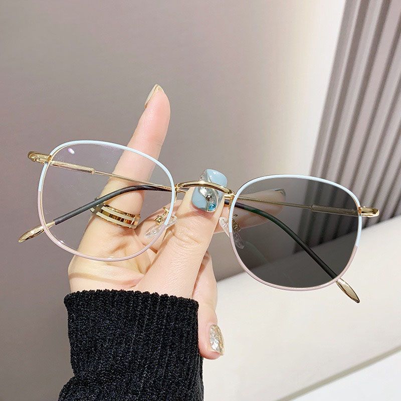 2025 New Arrival Women's Photochromic Anti-Blue Light Glasses Frame Metal Frame Optical Eyeglasses for Men