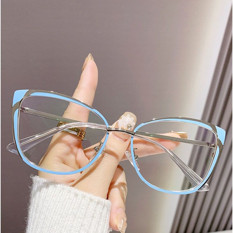 New Fashion Trendy Anti-Blue Light Cat-Eye Eyeglasses Cross-Border Popular Versatile Flat Glasses for European American Street Photochromic Eyewear