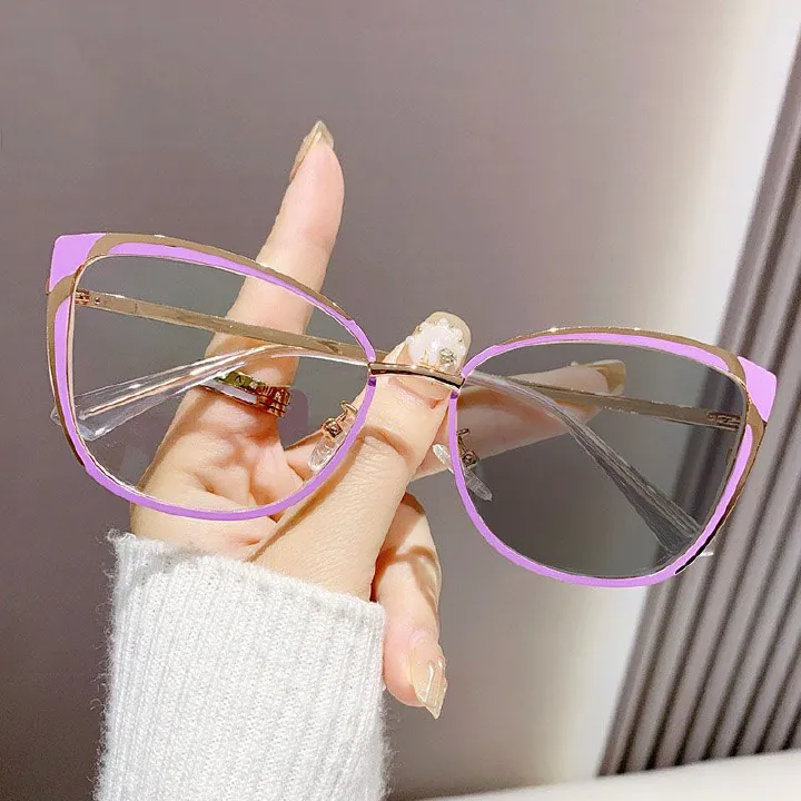 New Fashion Trendy Anti-Blue Light Cat-Eye Eyeglasses Cross-Border Popular Versatile Flat Glasses for European American Street Photochromic Eyewear