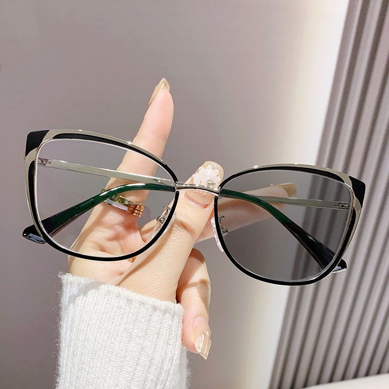 New Fashion Trendy Anti-Blue Light Cat-Eye Eyeglasses Cross-Border Popular Versatile Flat Glasses for European American Street Photochromic Eyewear