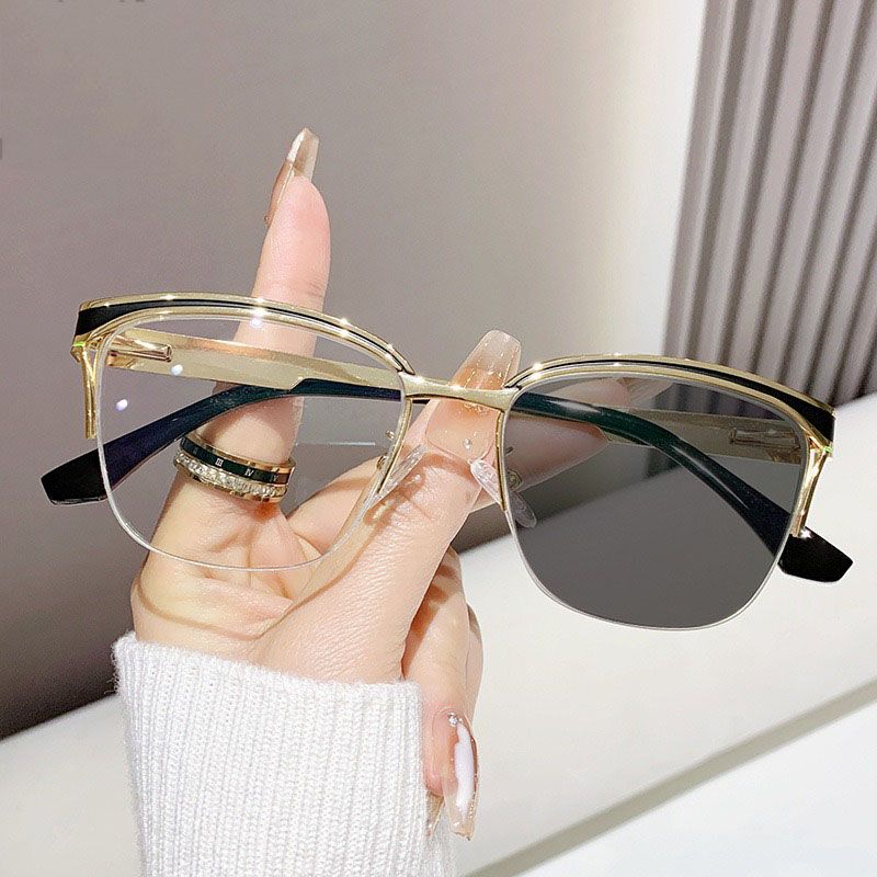 Hot Selling Metal Optical Frame Prescription Glasses Eyewear Square Anti Blue Light Photochromic Eyeglass