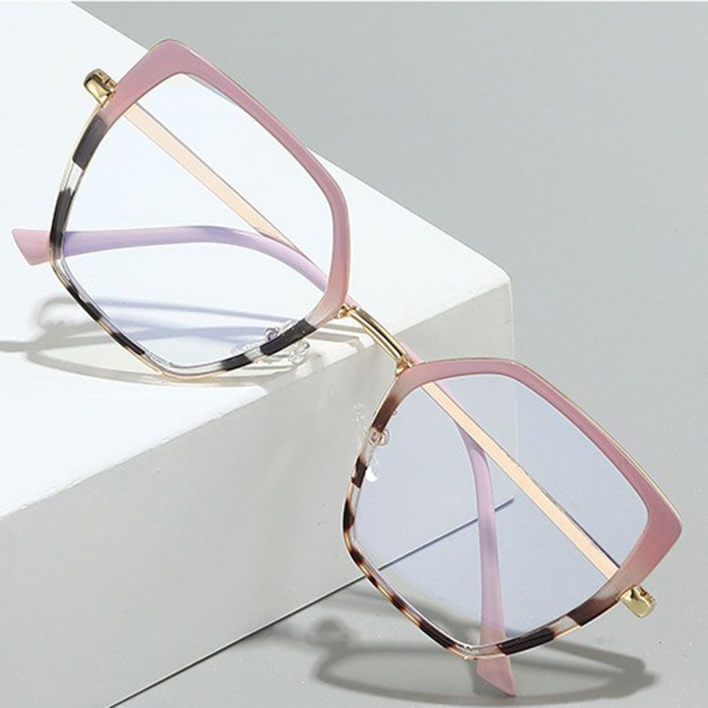 2025 New Chic Women's Metal Frame Photochromic Glasses Effortlessly Stylish and Comfortable All-Day Wear