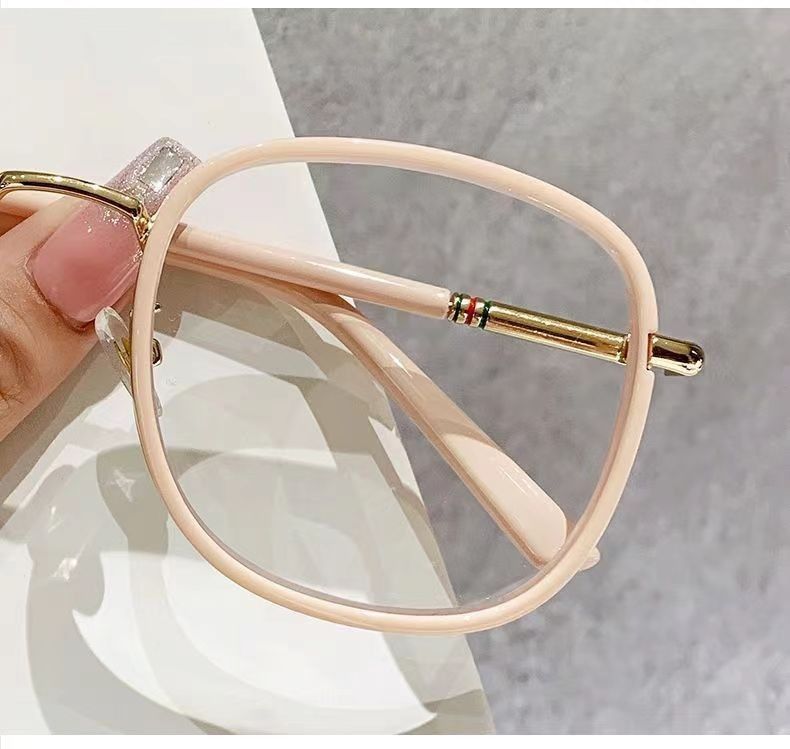 Hot Selling Anti Blue Light Resistant Color Changing Glasses Fashionable Round Frame Trendy Photochromic Eyewear Eyeglasses