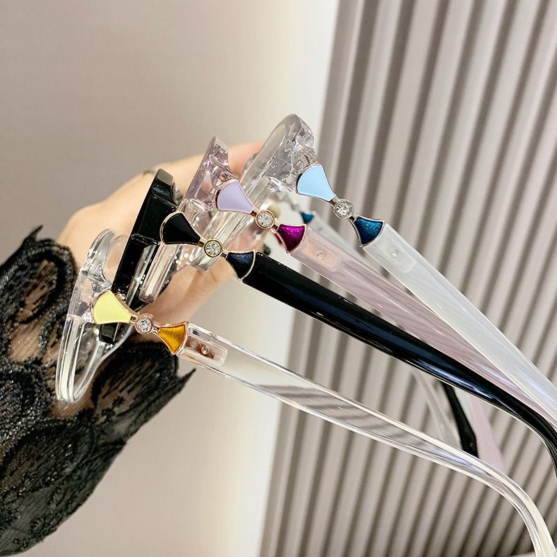 Self-Tinting Sunglasses | Premium Photochromic Lens Technology