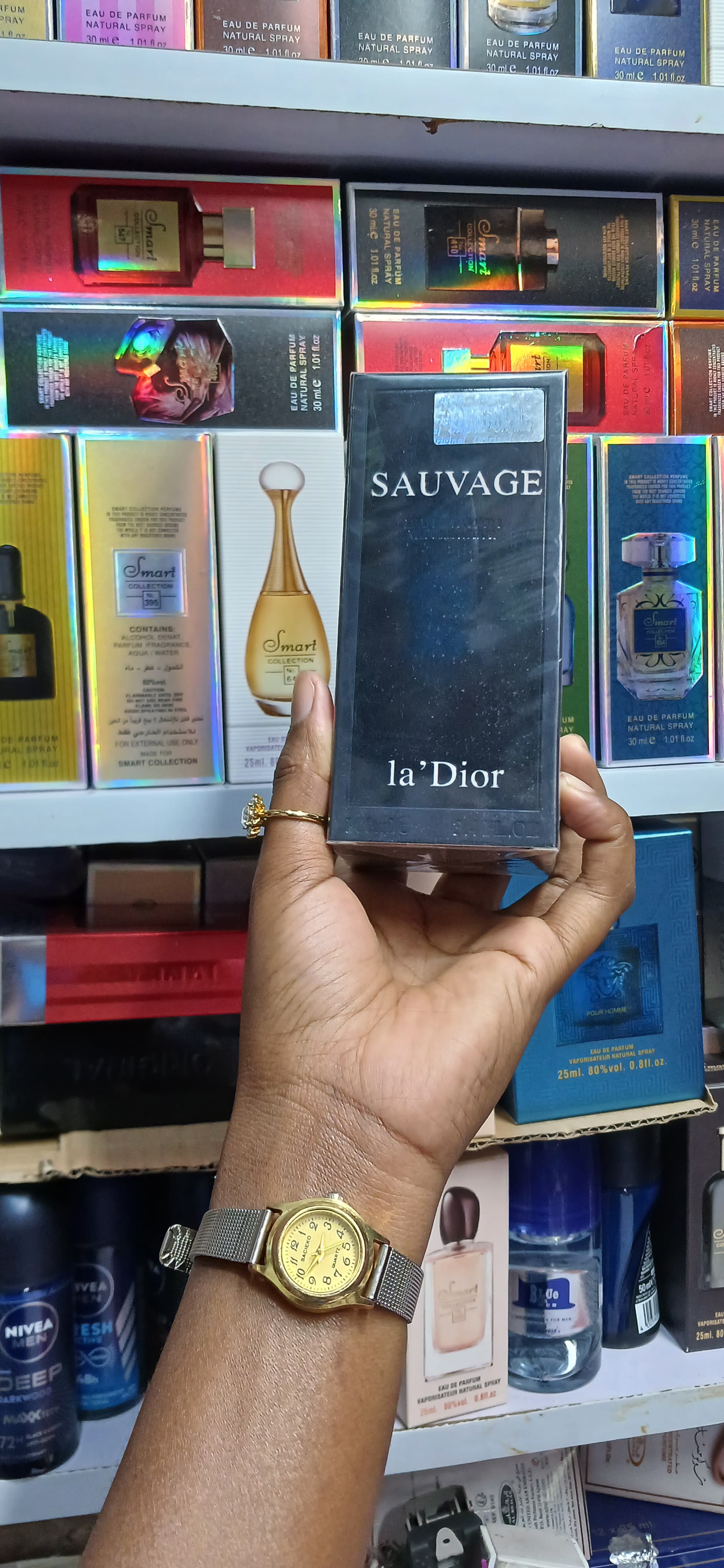 Dior Sauvage Perfume For Men It is long lasting as it contains the highest concentration of fragrance oils giving it a very good projection of 8-10 hours that boosts your confidence.
