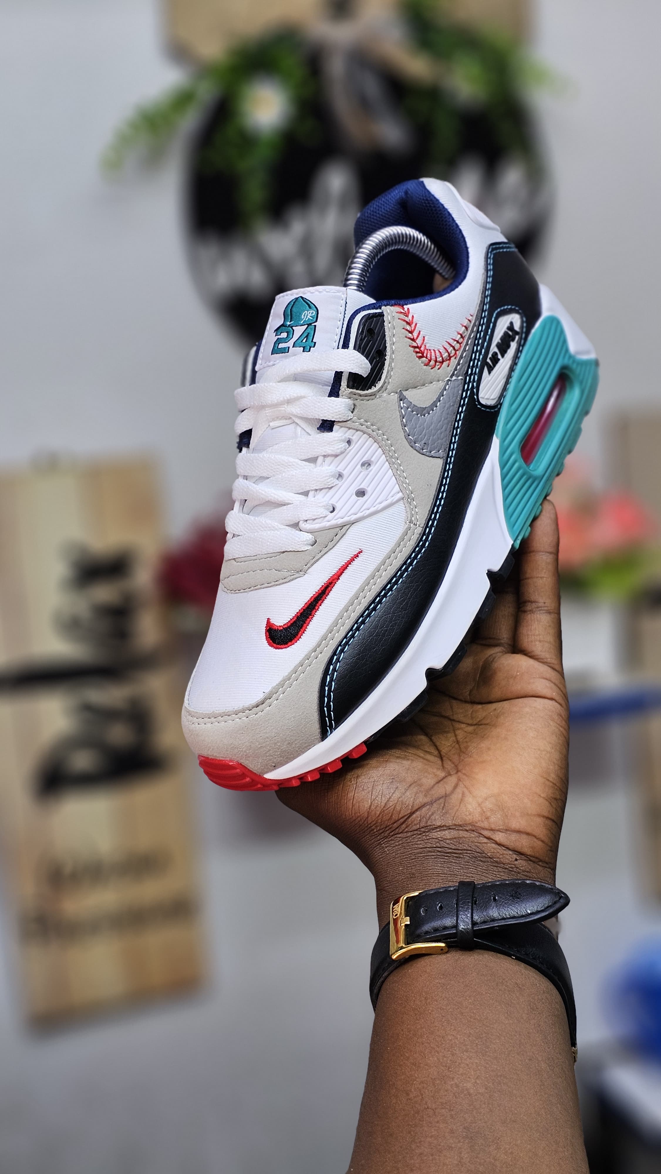 New Arrival Air Max 90 Men’s Sneakers Iconic Style, All Day Comfort & Stree Ready Performance