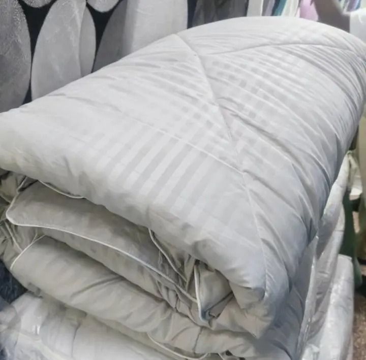 6x7 Striped Binded Duvet Cover Set – Premium Bedding with Bedsheet and Pillowcases, Elegant Design, Durable Stitching, Soft Comfortable Fabric, Perfect for All Seasons