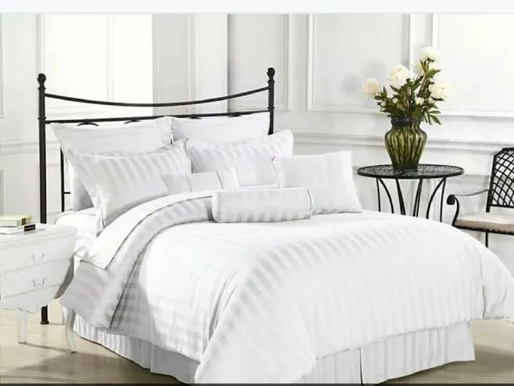 White Striped Duvet Cover Set 6x6 with Bedsheet and 2 Pillowcases – Elegant Soft Cotton Bedding for Comfort, Style & Durability – Luxury Hotel Quality Bed Linen for Modern Bedroom